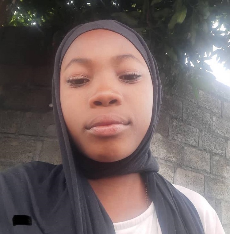 image Viol et assassinat d’Echa, 11 ans : Coup de couteau dans le vagin et nuque brisée